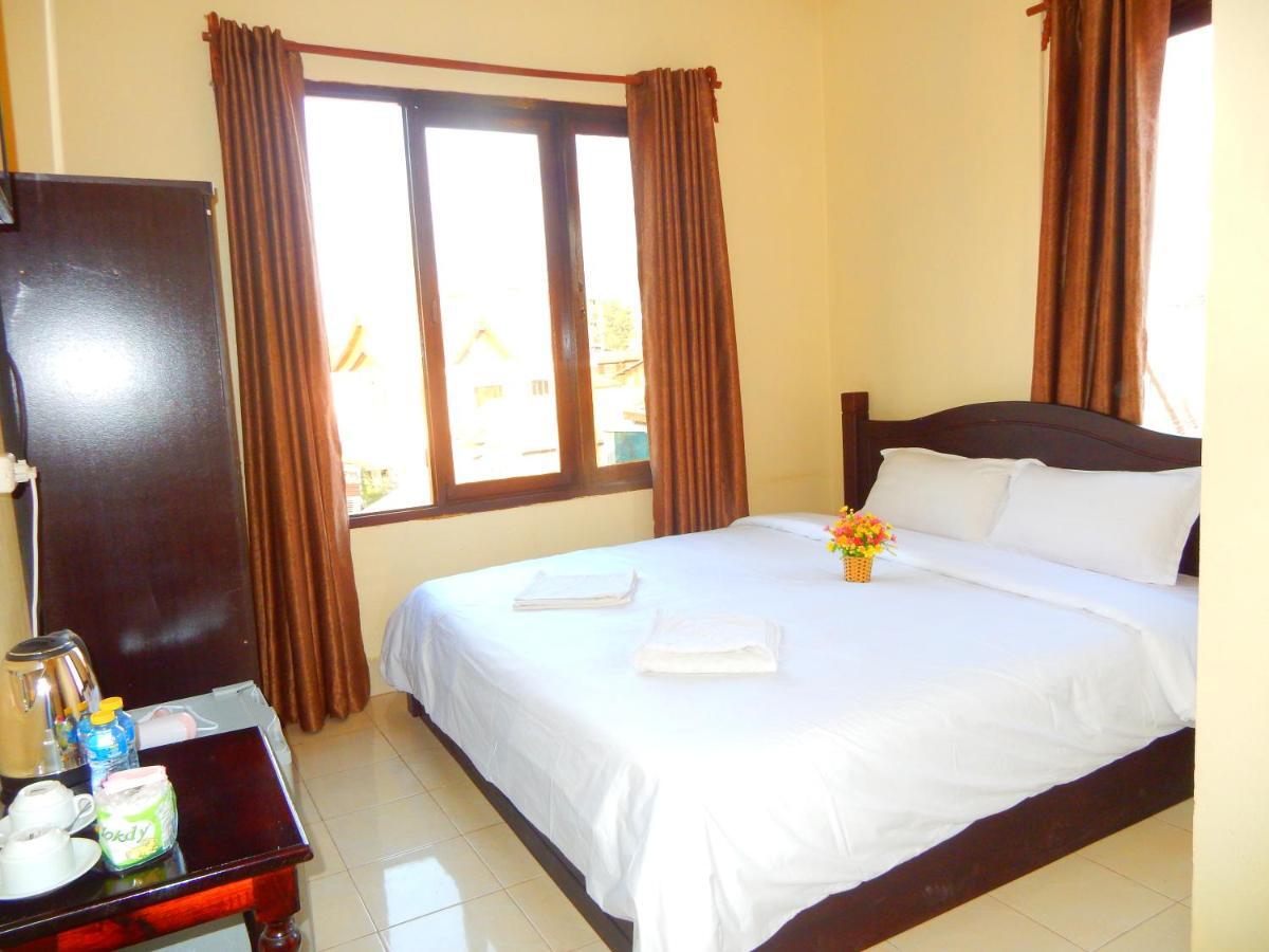 Vang Vieng Camellia Hotel Kültér fotó